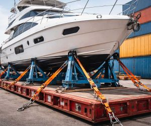 Lashing-of-Yachts