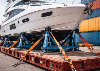 Lashing-of-Yachts